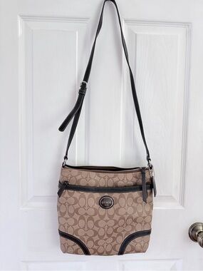 Coach Peyton cross body bag khaki mahogany